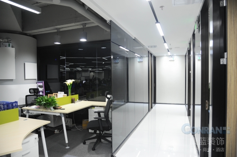 深圳妍麗化妝品公司經理辦公室區(qū)域