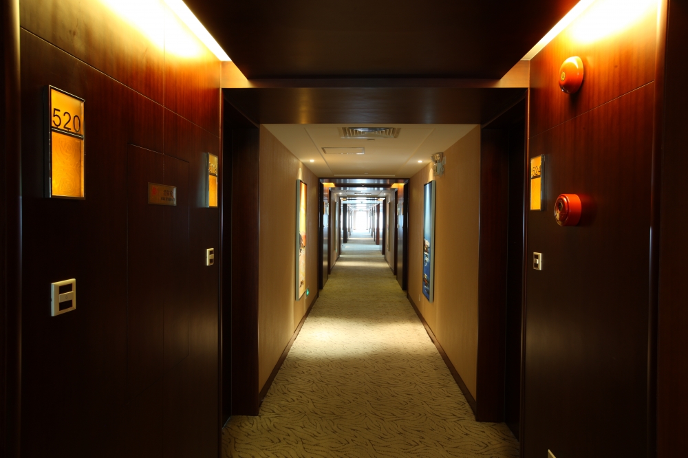 酒店客房走廊裝修實(shí)景效果